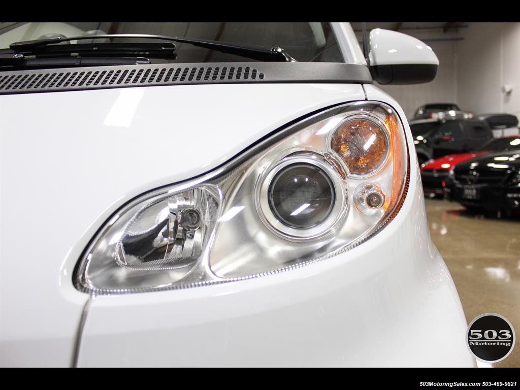 2014 Smart fortwo passion electric cabriolet; White/Black, Loaded!   - Photo 15 - Beaverton, OR 97005