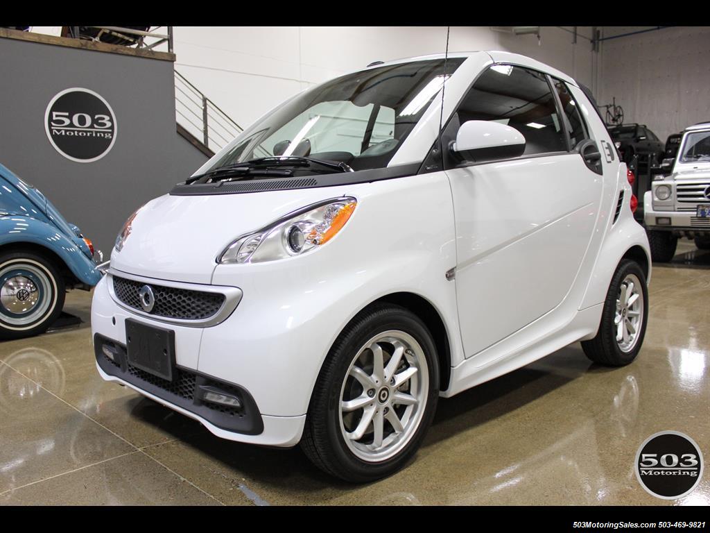 2014 Smart fortwo passion electric cabriolet; White/Black, Loaded!   - Photo 1 - Beaverton, OR 97005