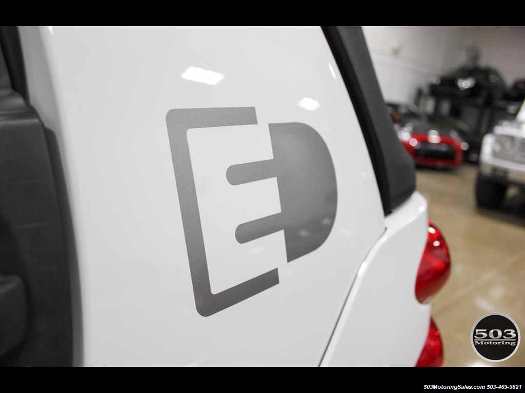 2014 Smart fortwo passion electric cabriolet; White/Black, Loaded!   - Photo 17 - Beaverton, OR 97005