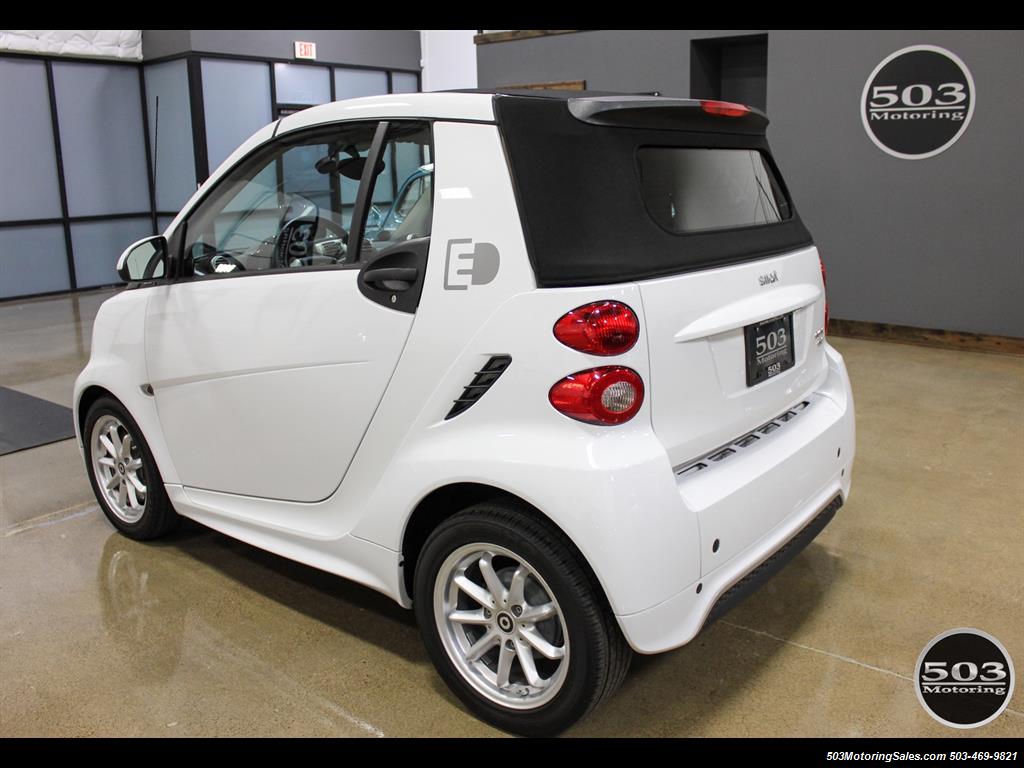 2014 Smart fortwo passion electric cabriolet; White/Black, Loaded!   - Photo 3 - Beaverton, OR 97005