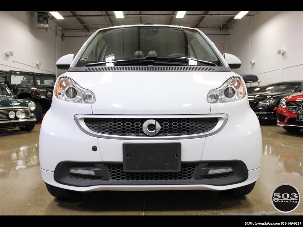 2014 Smart fortwo passion electric cabriolet; White/Black, Loaded!   - Photo 8 - Beaverton, OR 97005