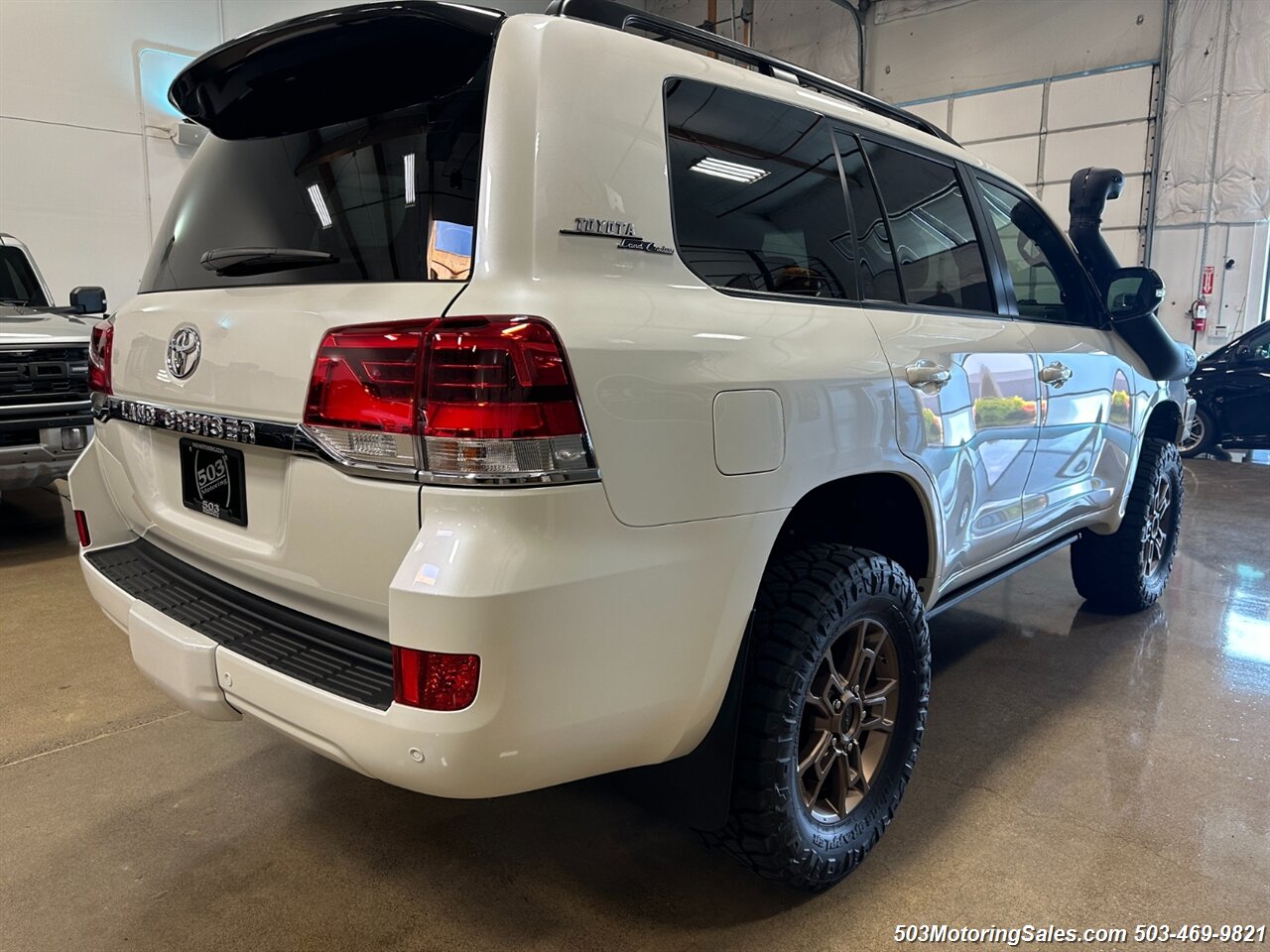 2020 Toyota Land Cruiser Heritage Edition   - Photo 44 - Beaverton, OR 97005