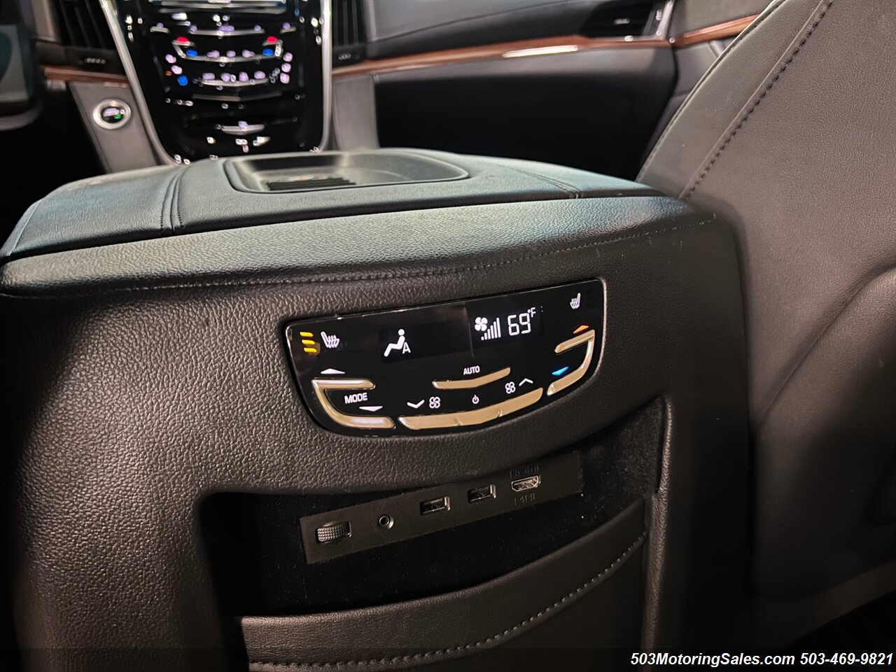 2018 Cadillac Escalade ESV Premium Luxury   - Photo 55 - Beaverton, OR 97005