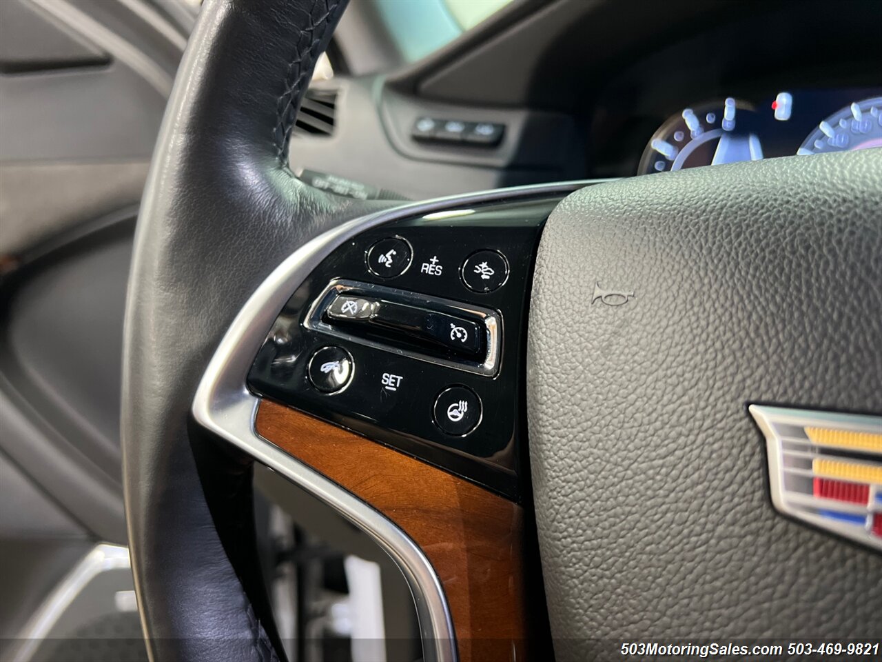 2018 Cadillac Escalade ESV Premium Luxury   - Photo 43 - Beaverton, OR 97005