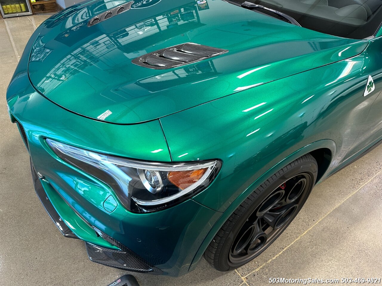 2022 Alfa Romeo Stelvio Quadrifoglio  AWD - Photo 5 - Beaverton, OR 97005