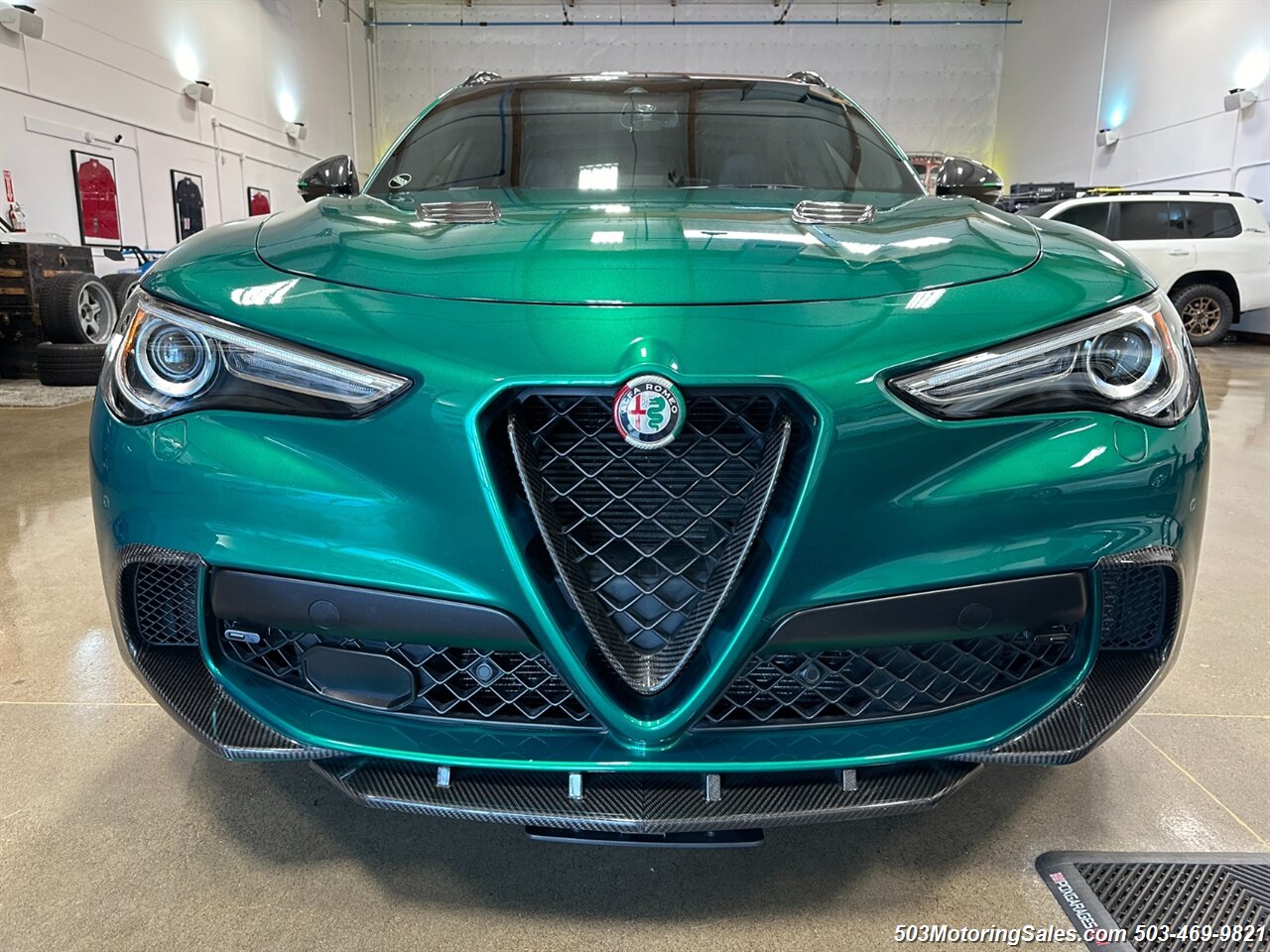 2022 Alfa Romeo Stelvio Quadrifoglio  AWD - Photo 6 - Beaverton, OR 97005