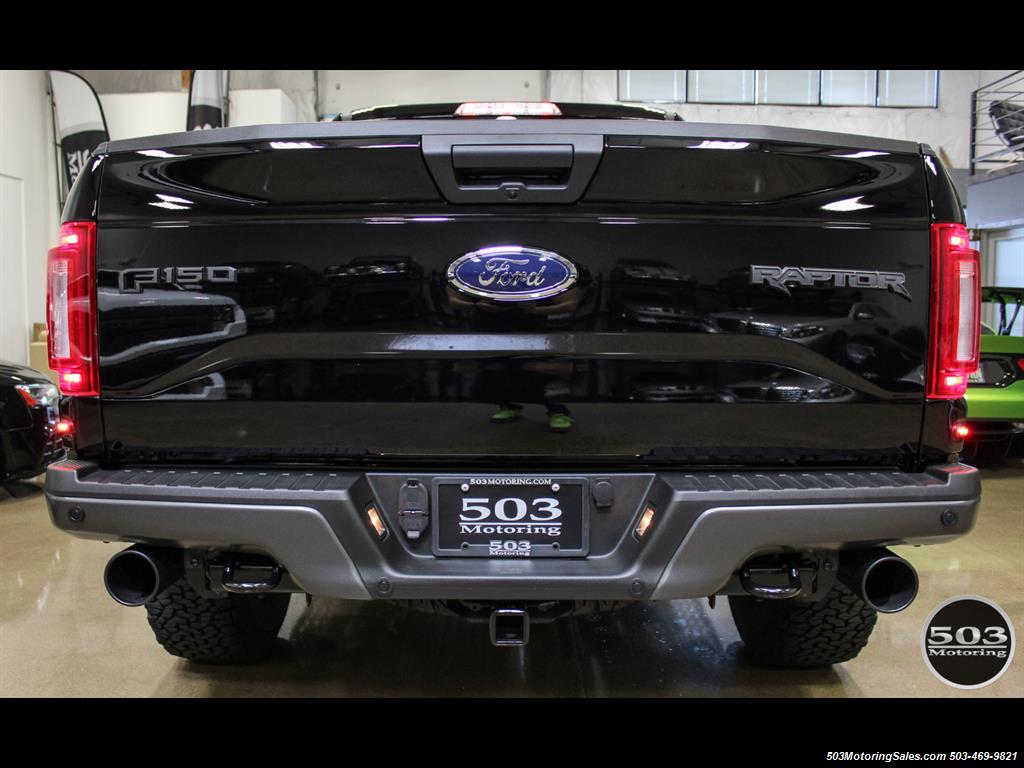 2017 Ford F-150 Raptor; Black/Black, Nav w/ Only 850 Miles!   - Photo 4 - Beaverton, OR 97005
