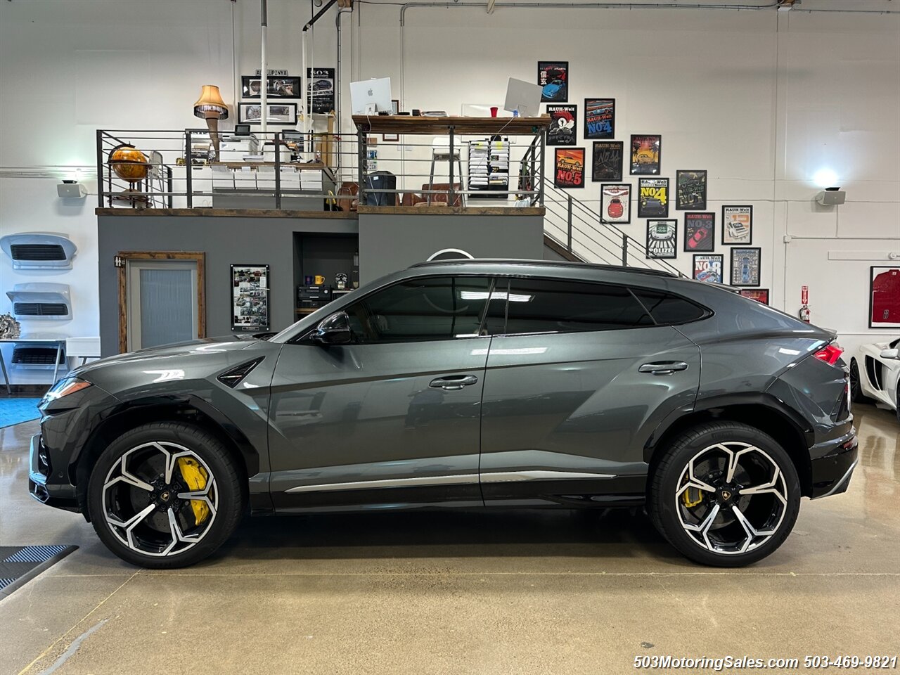 2020 Lamborghini Urus   - Photo 13 - Beaverton, OR 97005