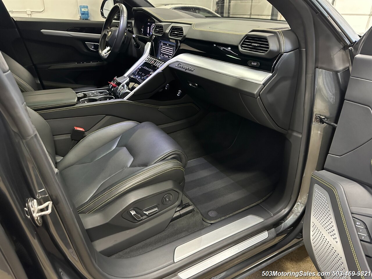 2020 Lamborghini Urus   - Photo 117 - Beaverton, OR 97005