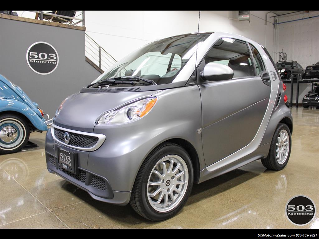 2013 Smart fortwo passion electric; Matte Gray w/ Less than 6k Miles   - Photo 1 - Beaverton, OR 97005
