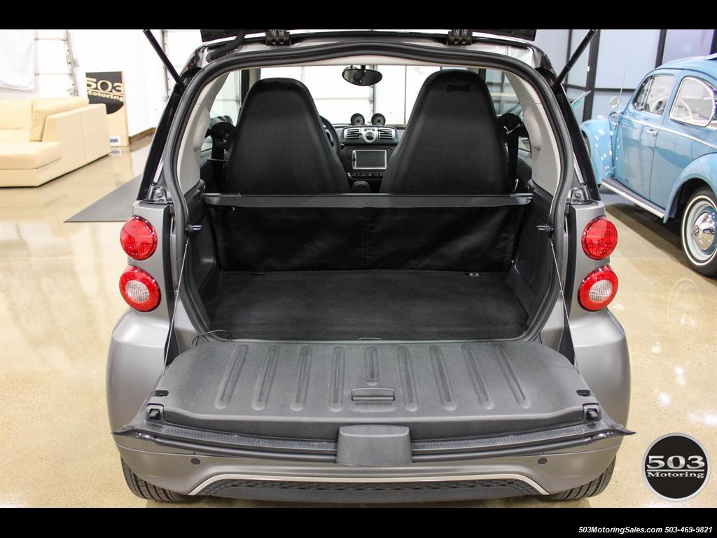 2013 Smart fortwo passion electric; Matte Gray w/ Less than 6k Miles   - Photo 36 - Beaverton, OR 97005