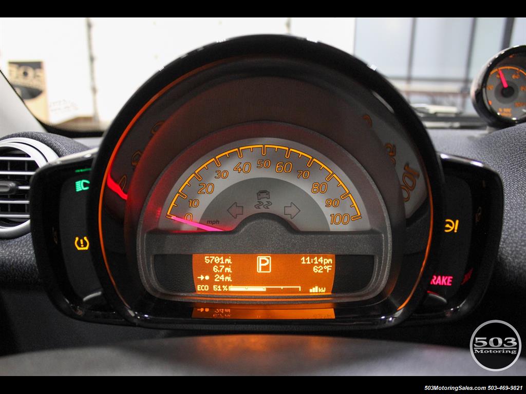 2013 Smart fortwo passion electric; Matte Gray w/ Less than 6k Miles   - Photo 23 - Beaverton, OR 97005
