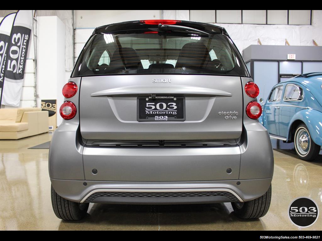 2013 Smart fortwo passion electric; Matte Gray w/ Less than 6k Miles   - Photo 4 - Beaverton, OR 97005