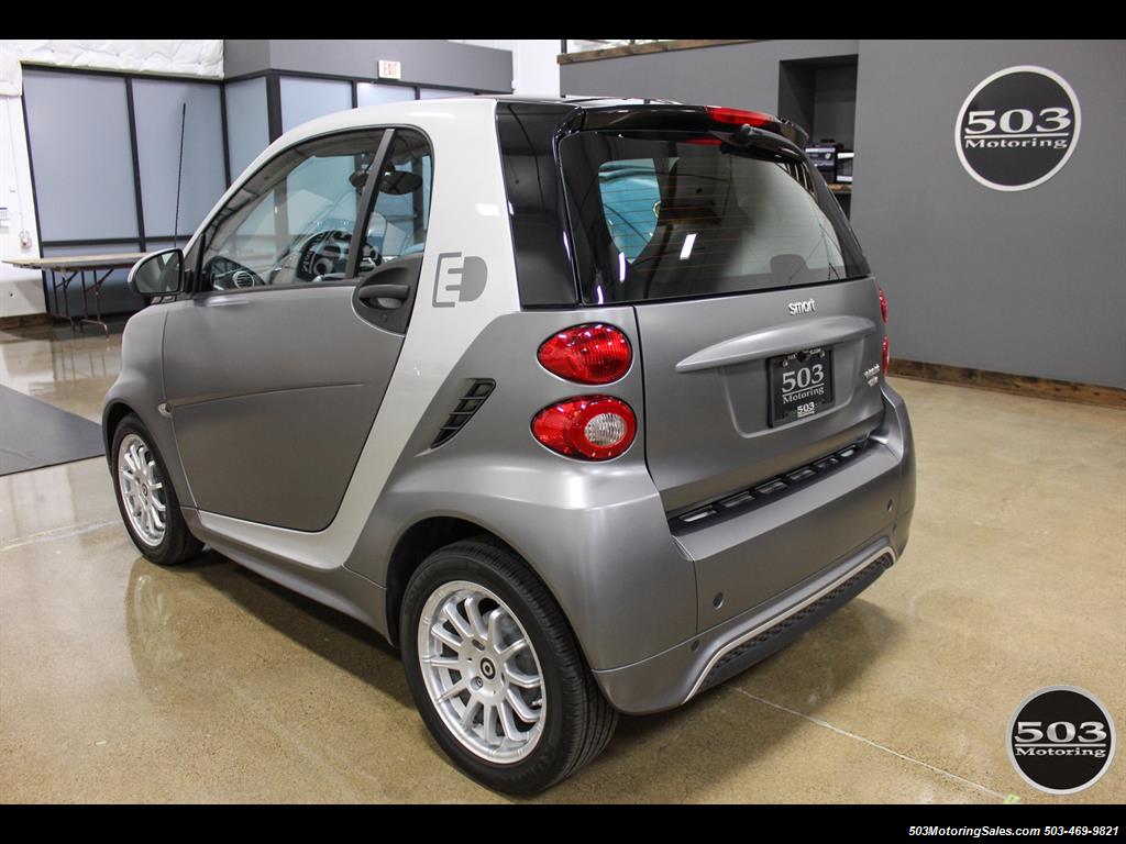 2013 Smart fortwo passion electric; Matte Gray w/ Less than 6k Miles   - Photo 3 - Beaverton, OR 97005