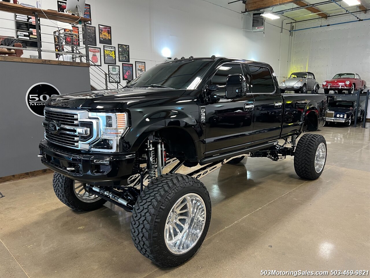 2022 Ford F-350 Super Duty Limited   - Photo 1 - Beaverton, OR 97005