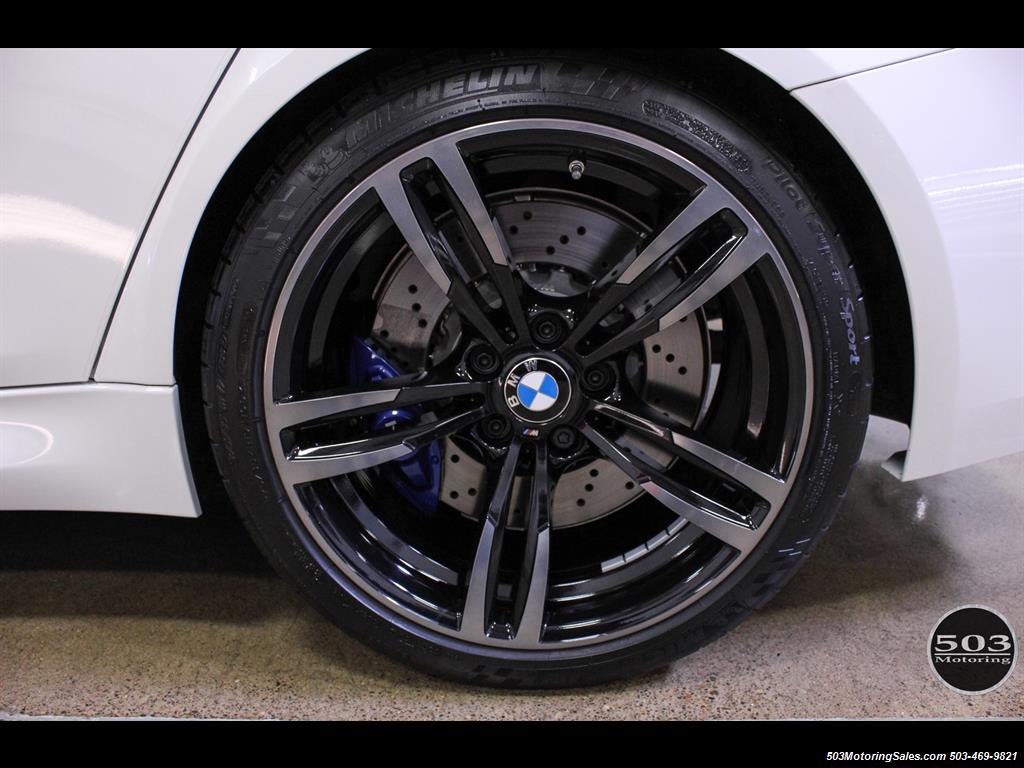 2016 BMW M3 Like New in Alpine White/Black w/ Only 2,150 Miles   - Photo 4 - Beaverton, OR 97005