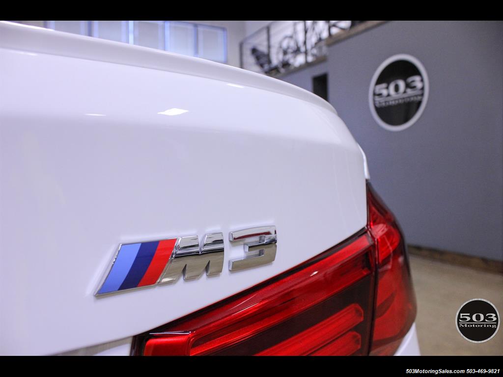 2016 BMW M3 Like New in Alpine White/Black w/ Only 2,150 Miles   - Photo 18 - Beaverton, OR 97005