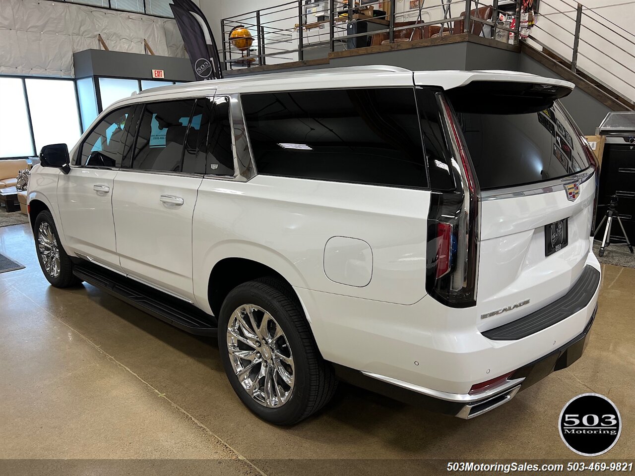 2021 Cadillac Escalade ESV Premium Luxury   - Photo 13 - Beaverton, OR 97005