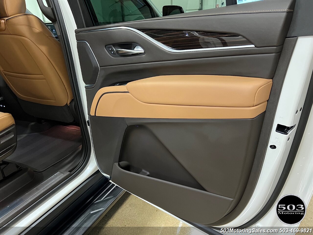 2021 Cadillac Escalade ESV Premium Luxury   - Photo 87 - Beaverton, OR 97005