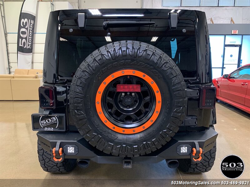 2014 Jeep Wrangler Unlimited Sahara 4x4; Lifted w/ Leather & Nav   - Photo 9 - Beaverton, OR 97005