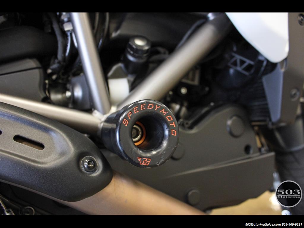 2013 Ducati Hyperstrada One Owner, Like New, Pearl White w/ 6k Miles!   - Photo 18 - Beaverton, OR 97005
