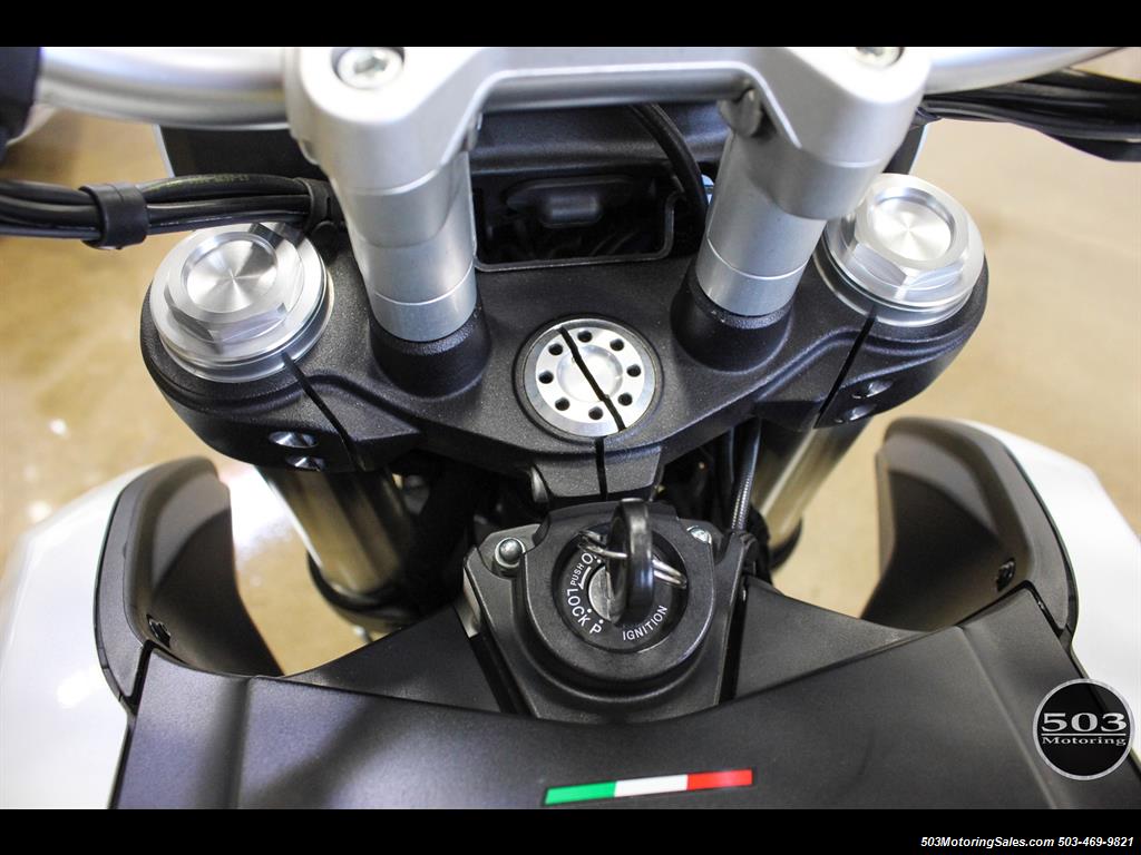 2013 Ducati Hyperstrada One Owner, Like New, Pearl White w/ 6k Miles!   - Photo 28 - Beaverton, OR 97005