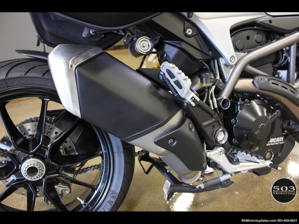 2013 Ducati Hyperstrada One Owner, Like New, Pearl White w/ 6k Miles!   - Photo 26 - Beaverton, OR 97005