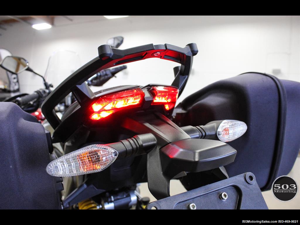 2013 Ducati Hyperstrada One Owner, Like New, Pearl White w/ 6k Miles!   - Photo 30 - Beaverton, OR 97005