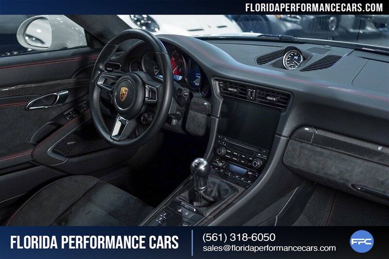 2018 Porsche 911 Carrera GTS   - Photo 48 - Riviera Beach, FL 33407