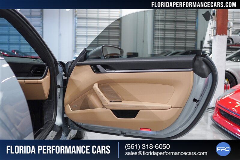 2021 Porsche 911 Carrera   - Photo 27 - Riviera Beach, FL 33407