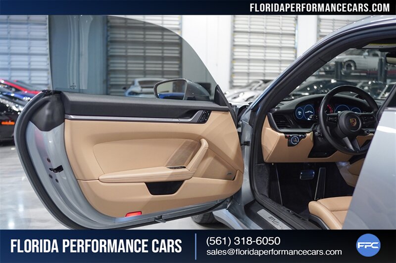 2021 Porsche 911 Carrera   - Photo 20 - Riviera Beach, FL 33407