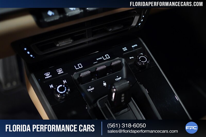 2021 Porsche 911 Carrera   - Photo 44 - Riviera Beach, FL 33407