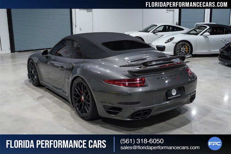 2015 Porsche 911 Turbo S   - Photo 15 - Riviera Beach, FL 33407