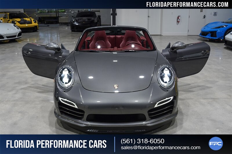 2015 Porsche 911 Turbo S   - Photo 35 - Riviera Beach, FL 33407