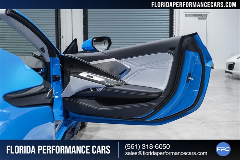 2023 Chevrolet Corvette Z06   - Photo 27 - Riviera Beach, FL 33407