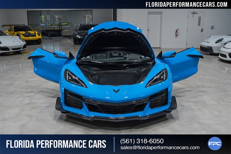 2023 Chevrolet Corvette Z06   - Photo 35 - Riviera Beach, FL 33407