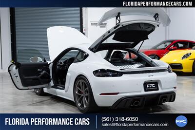2021 Porsche 718 Cayman GT4   - Photo 35 - Riviera Beach, FL 33407