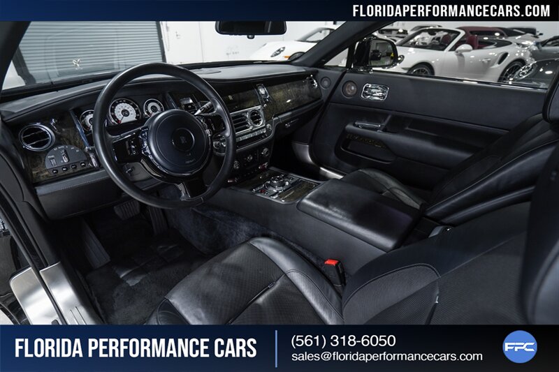 2015 Rolls-Royce Wraith   - Photo 19 - Riviera Beach, FL 33407