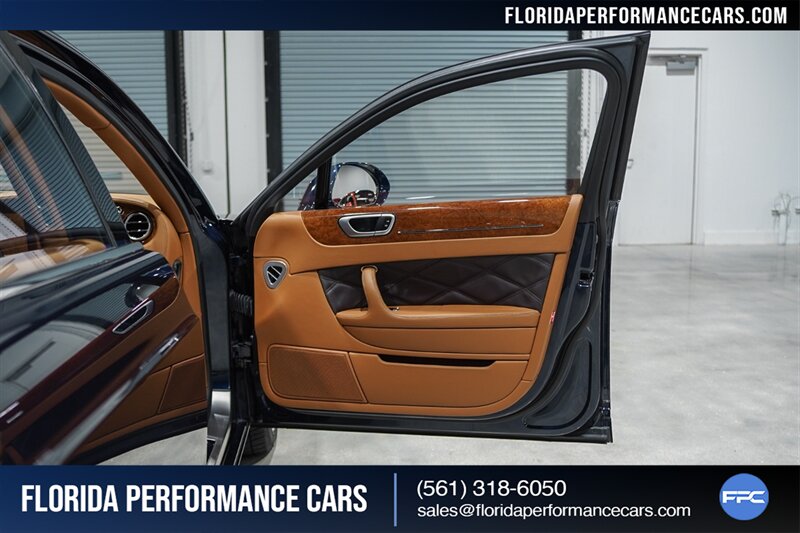 2012 Bentley Continental Flying Spur   - Photo 30 - Riviera Beach, FL 33407