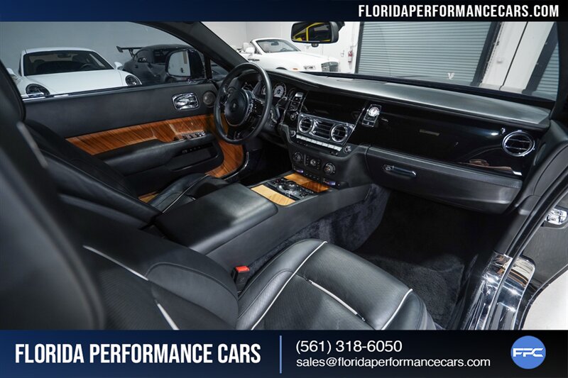 2014 Rolls-Royce Wraith   - Photo 32 - Riviera Beach, FL 33407