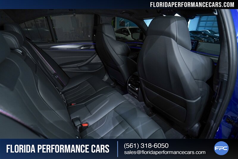 2023 BMW M5 Competition Package   - Photo 31 - Riviera Beach, FL 33407