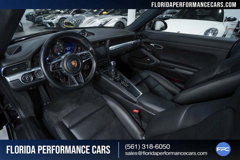 2018 Porsche 911 Carrera   - Photo 18 - Riviera Beach, FL 33407