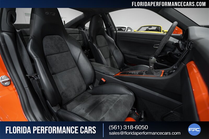 2016 Porsche 911 Carrera GTS   - Photo 26 - Riviera Beach, FL 33407