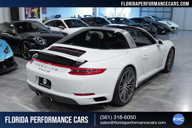 2017 Porsche 911 Targa 4S   - Photo 65 - Riviera Beach, FL 33407