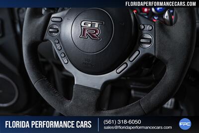 2016 Nissan GT-R NISMO   - Photo 47 - Riviera Beach, FL 33407