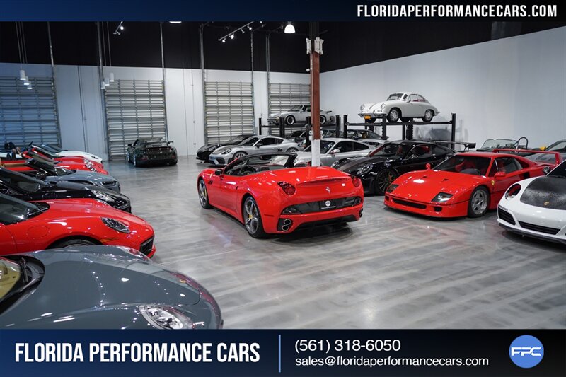 2013 Ferrari California   - Photo 16 - Riviera Beach, FL 33407