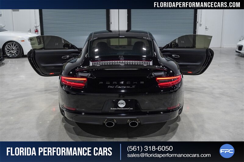 2017 Porsche 911 Carrera S   - Photo 37 - Riviera Beach, FL 33407