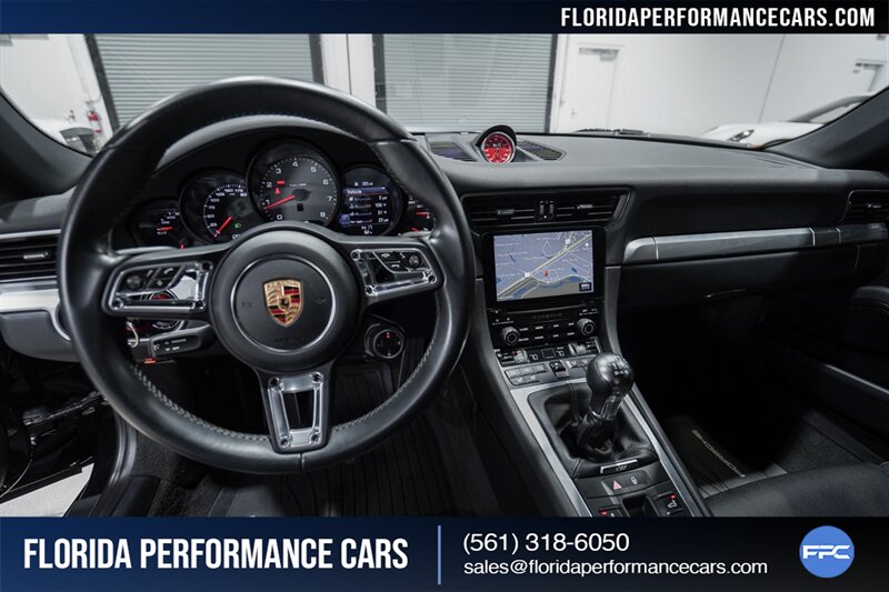 2017 Porsche 911 Carrera S   - Photo 21 - Riviera Beach, FL 33407