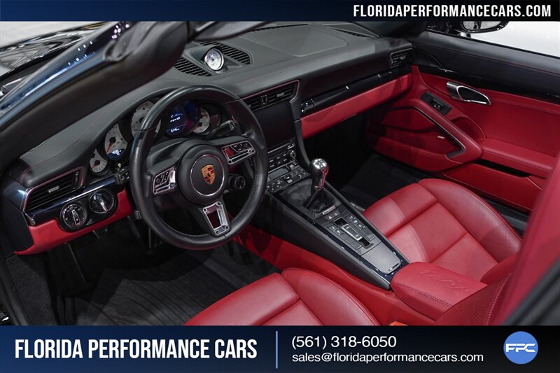 2019 Porsche 911 Targa 4S   - Photo 43 - Riviera Beach, FL 33407