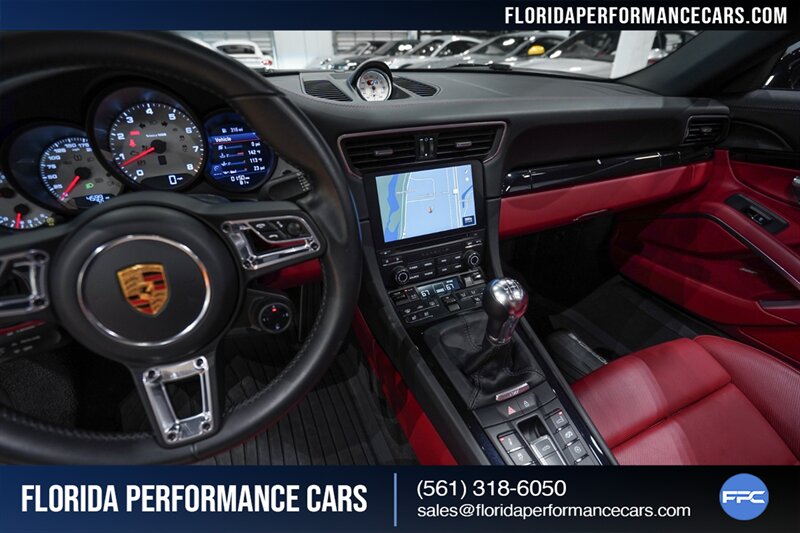 2019 Porsche 911 Targa 4S   - Photo 23 - Riviera Beach, FL 33407